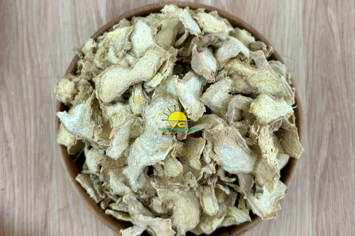Gừng Thái Lát Sấy Khô Là Gì? Vai Trò Trong Thực Phẩm & Sức Khỏe