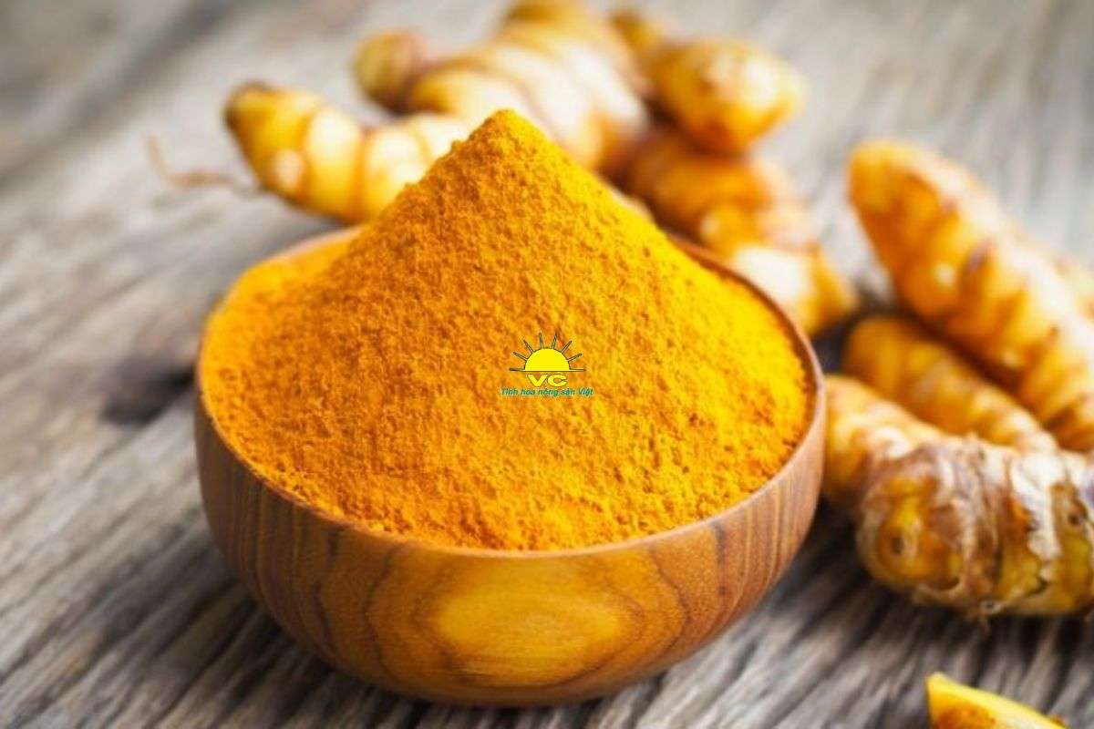 Uống nghệ tươi có tốt không? Lợi ích, cách dùng đúng và những ai không nên uống